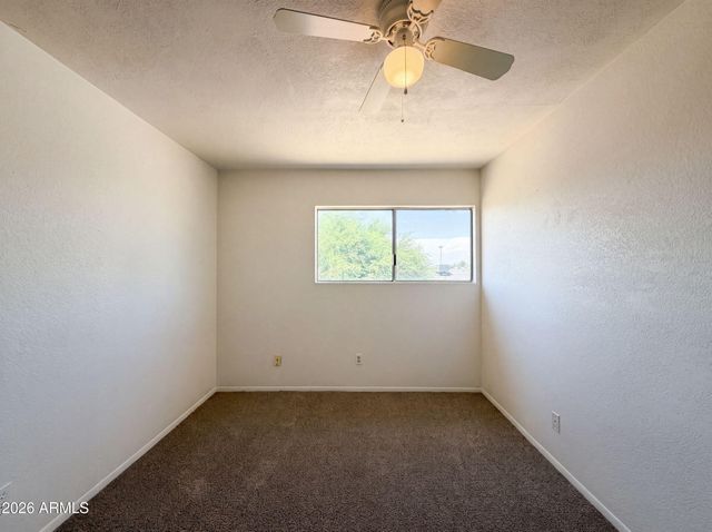 4260 E VINEYARD Road, Phoenix, AZ 85042