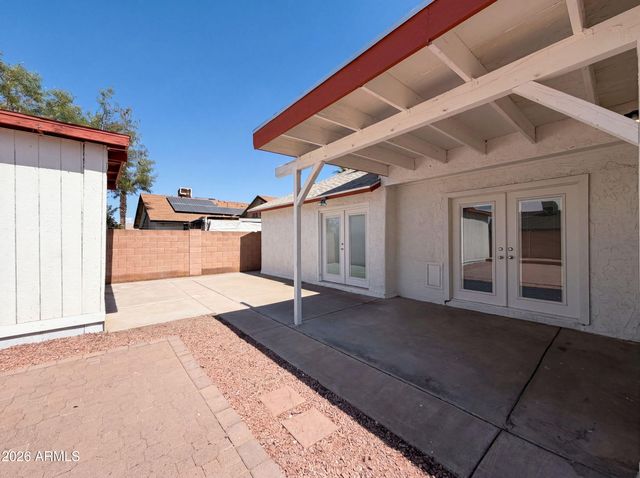 4260 E VINEYARD Road, Phoenix, AZ 85042