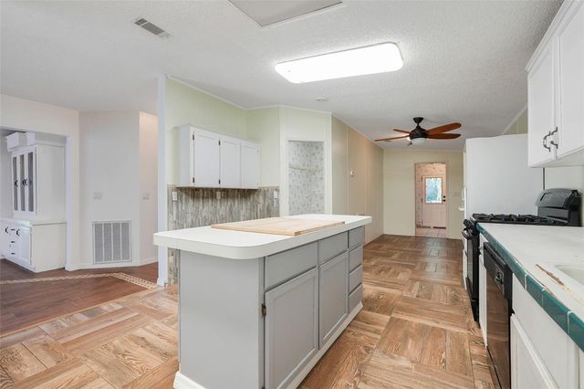 23449 THOMAS ALLEN ROAD, Howey In The Hills, FL 34737