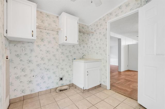 23449 THOMAS ALLEN ROAD, Howey In The Hills, FL 34737