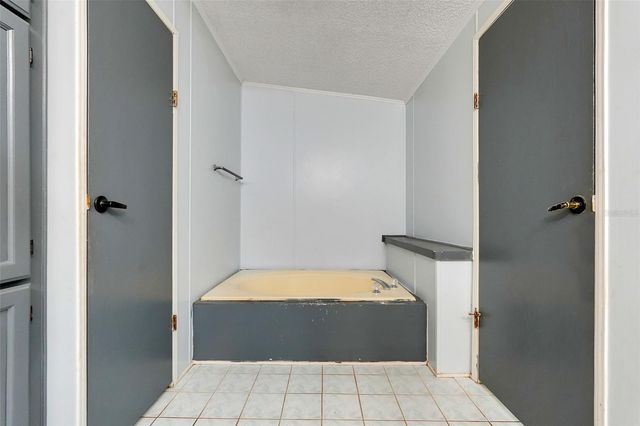 23449 THOMAS ALLEN ROAD, Howey In The Hills, FL 34737