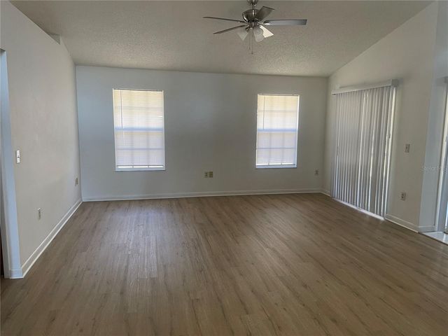 208 LUCERNE DRIVE, Debary, FL 32713