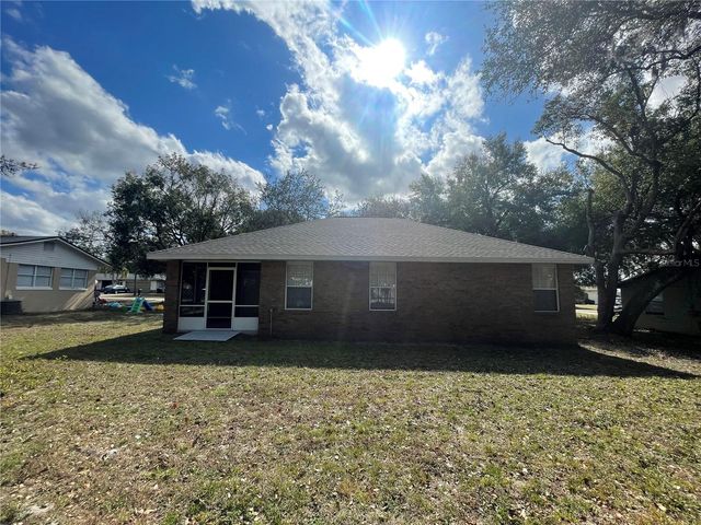 208 LUCERNE DRIVE, Debary, FL 32713