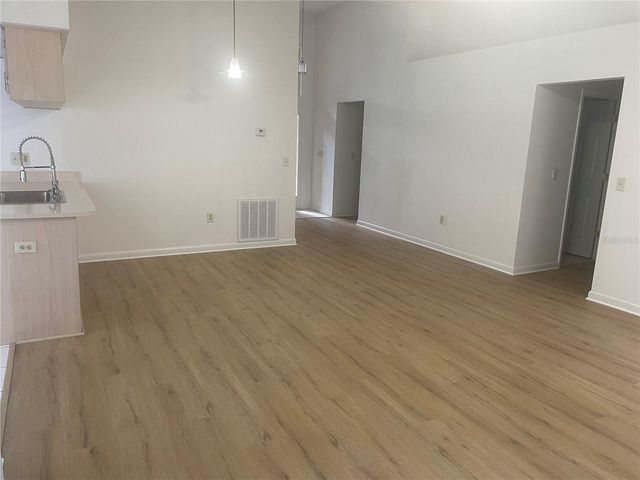 208 LUCERNE DRIVE, Debary, FL 32713