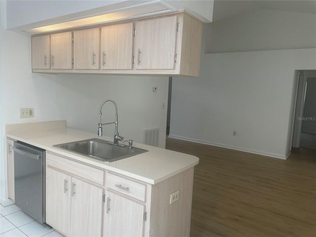 208 LUCERNE DRIVE, Debary, FL 32713