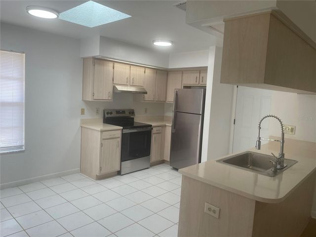 208 LUCERNE DRIVE, Debary, FL 32713