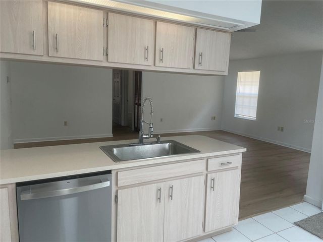 208 LUCERNE DRIVE, Debary, FL 32713