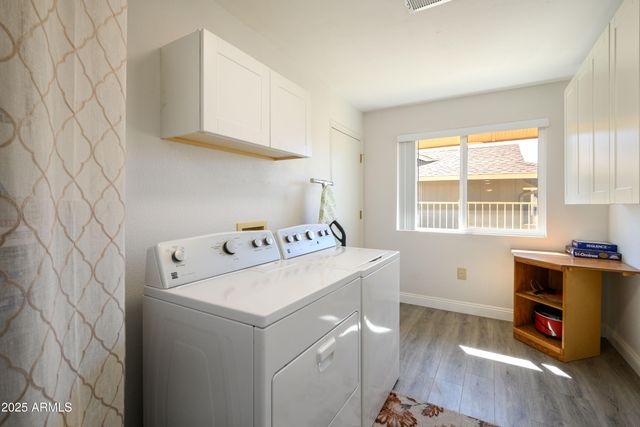 21439 N PALM DESERT Drive, Sun City West, AZ 85375