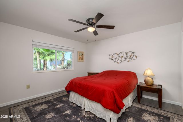 21439 N PALM DESERT Drive, Sun City West, AZ 85375