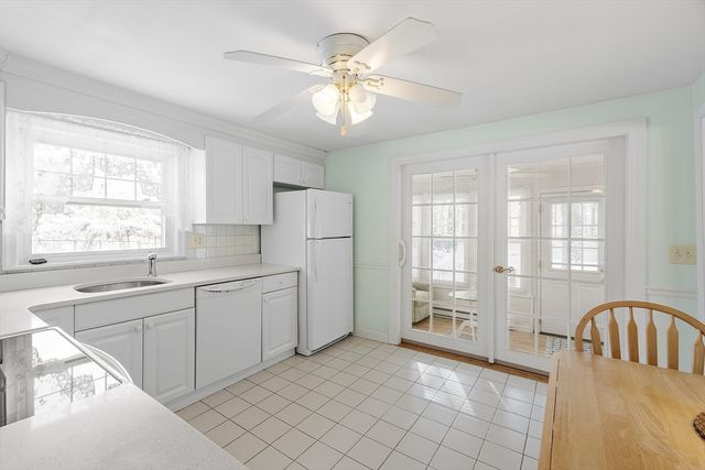 18 Frank St, Chelmsford, MA 01863