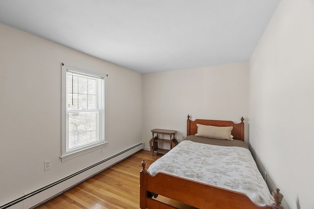 18 Frank St, Chelmsford, MA 01863