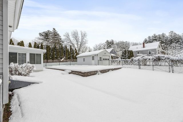 18 Frank St, Chelmsford, MA 01863