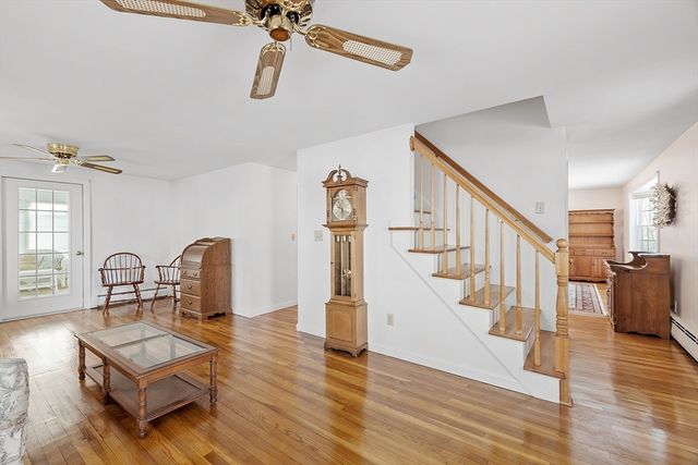 18 Frank St, Chelmsford, MA 01863