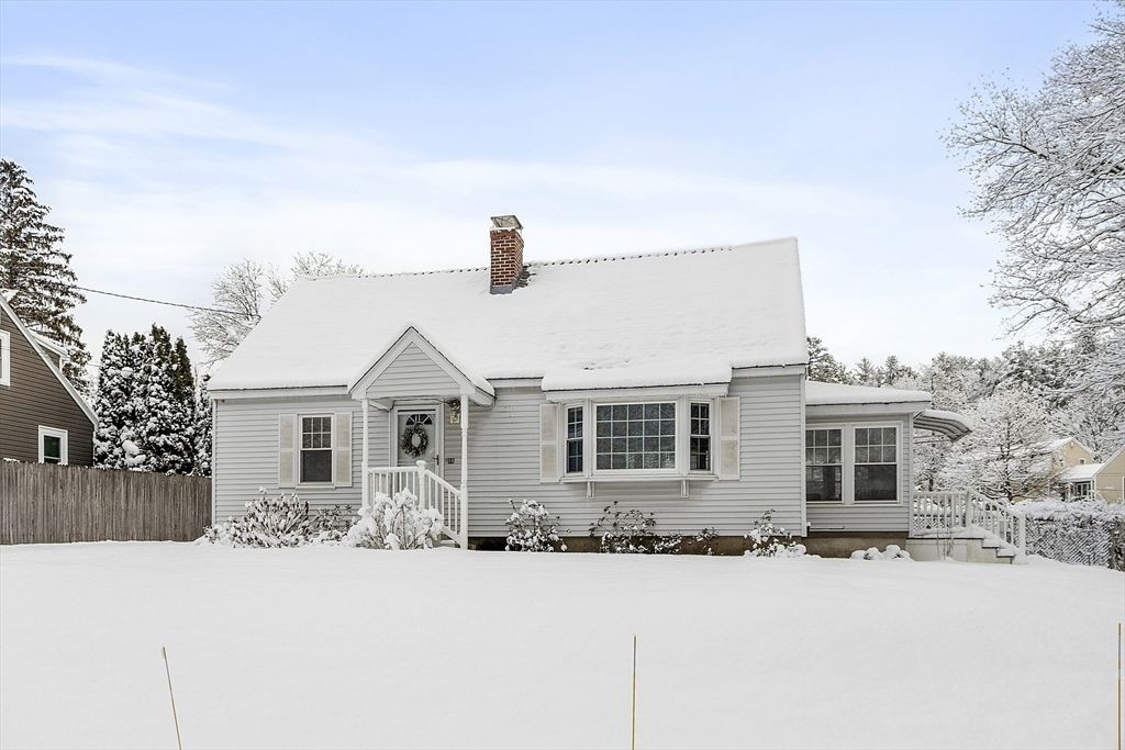 18 Frank St, Chelmsford, MA 01863