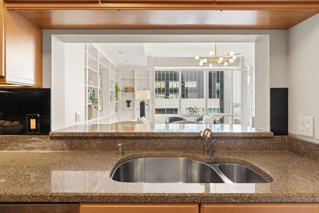 2 Avery Street 36F, Boston, MA 02111