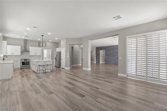 9907 Ridge Manor Avenue, Las Vegas, NV 89148