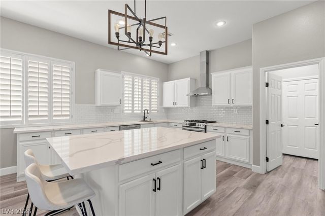 9907 Ridge Manor Avenue, Las Vegas, NV 89148