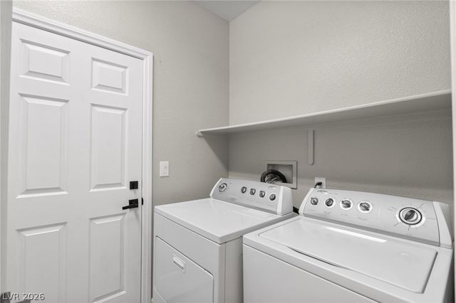 9907 Ridge Manor Avenue, Las Vegas, NV 89148