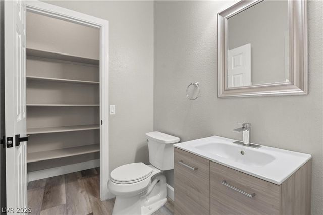 9907 Ridge Manor Avenue, Las Vegas, NV 89148