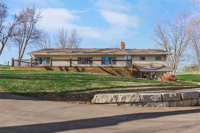 17249 198th Street, Tonganoxie, KS 66086