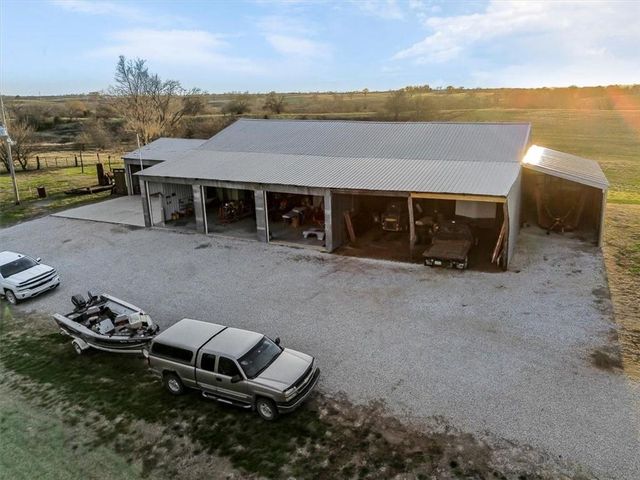 17249 198th Street, Tonganoxie, KS 66086