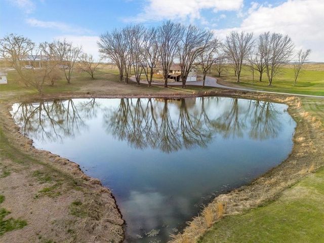 17249 198th Street, Tonganoxie, KS 66086