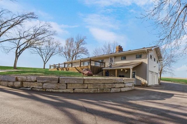 17249 198th Street, Tonganoxie, KS 66086