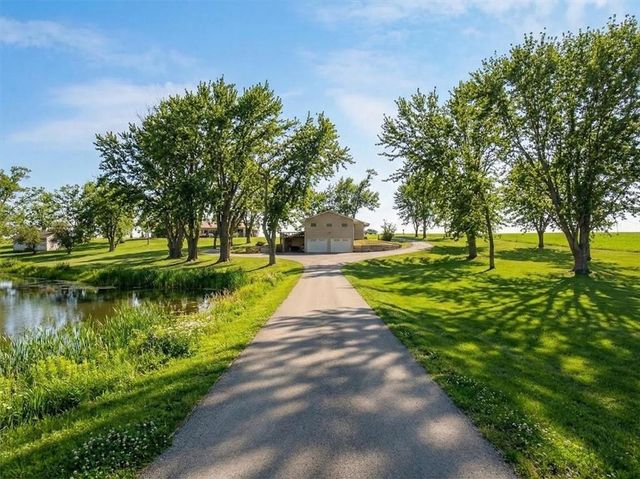 17249 198th Street, Tonganoxie, KS 66086