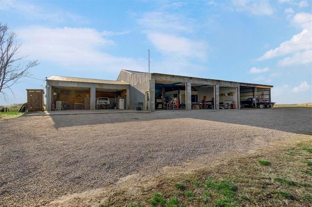 17249 198th Street, Tonganoxie, KS 66086