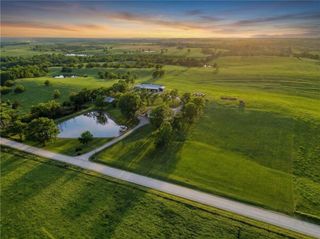 17249 198th Street, Tonganoxie, KS 66086