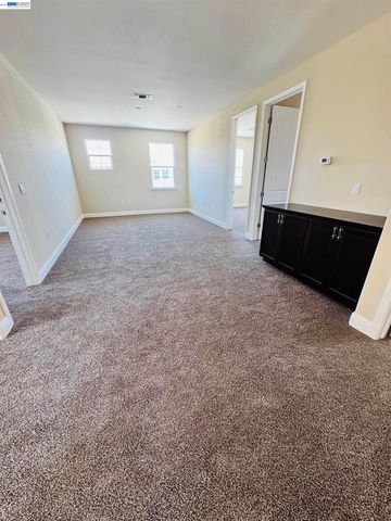 36 Greystone Pl, Pittsburg, CA 94565