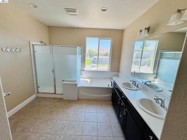 36 Greystone Pl, Pittsburg, CA 94565