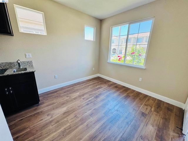 36 Greystone Pl, Pittsburg, CA 94565