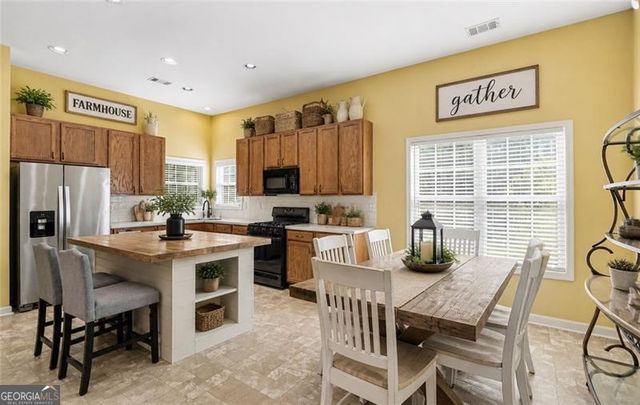 8195 N Links Drive, Covington, GA 30014