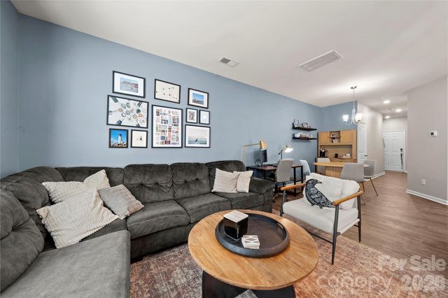 6132 Guildford Hill Lane 5D, Charlotte, NC 28215