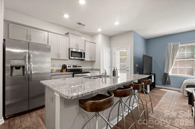 6132 Guildford Hill Lane 5D, Charlotte, NC 28215