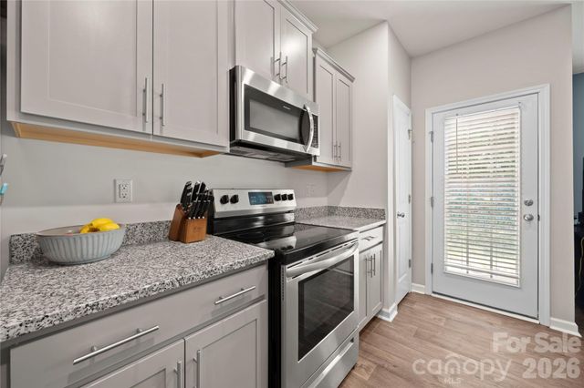 6132 Guildford Hill Lane 5D, Charlotte, NC 28215