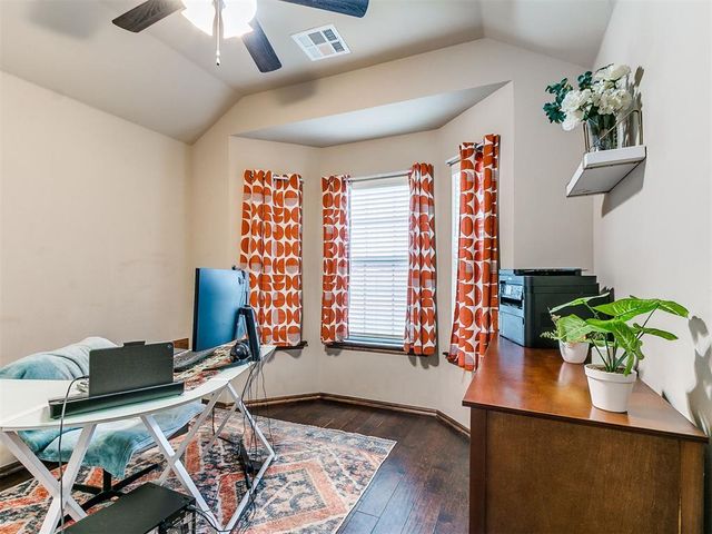809 Dover Mansion Road, Yukon, OK 73099