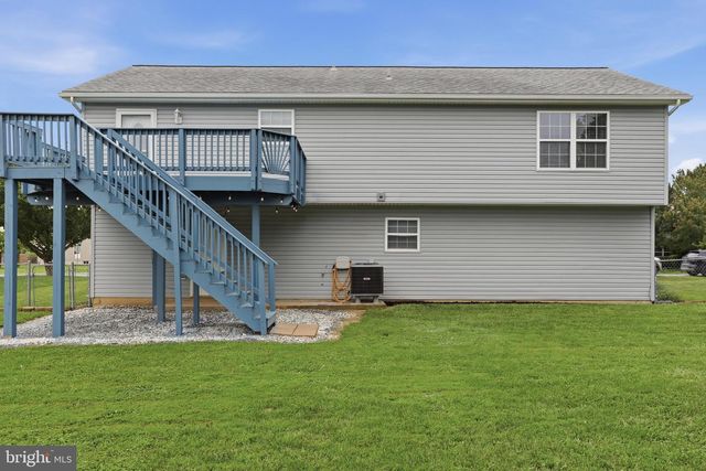 46 HALSEY CT, Martinsburg, WV 25405