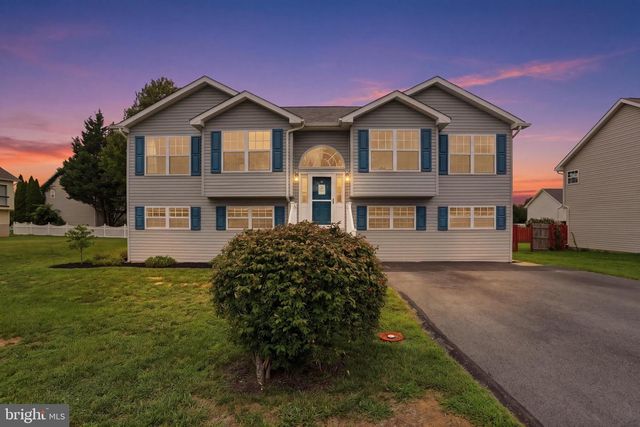 46 HALSEY CT, Martinsburg, WV 25405