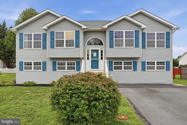 46 HALSEY CT, Martinsburg, WV 25405