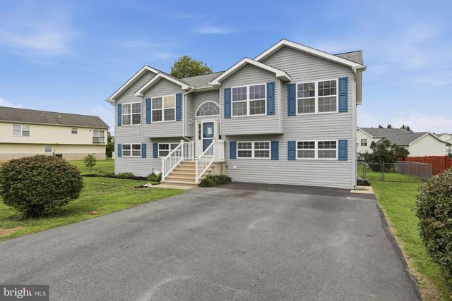 46 HALSEY CT, Martinsburg, WV 25405