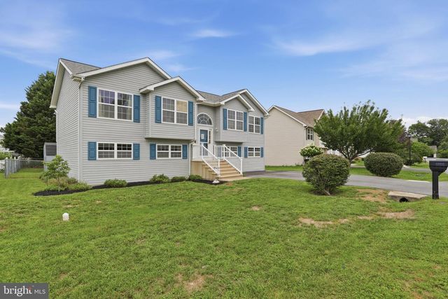 46 HALSEY CT, Martinsburg, WV 25405