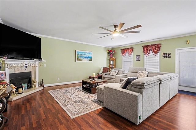 1420 Rose Terrace Circle, Loganville, GA 30052