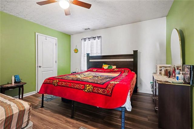 1420 Rose Terrace Circle, Loganville, GA 30052