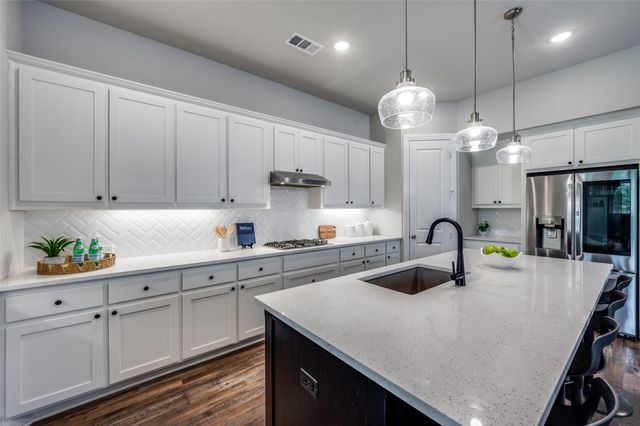 2909 Black Walnut Street, Mckinney, TX 75071