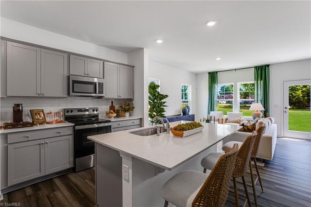 911 pilot Street, Haw River, NC 27258