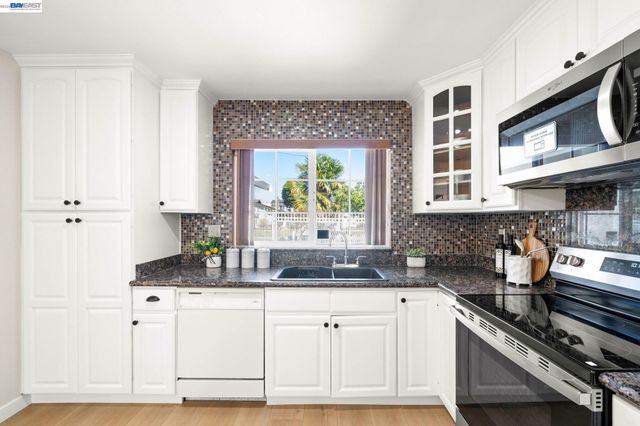 3133 Sugar Beet Way, Union City, CA 94587