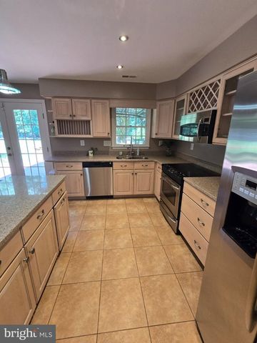 14004 MOUNT EAGLE LN, Waldorf, MD 20601