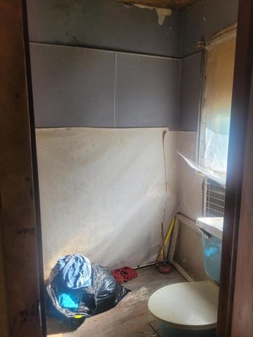 573 Hurricane Creek Road, Hyden, KY 41749